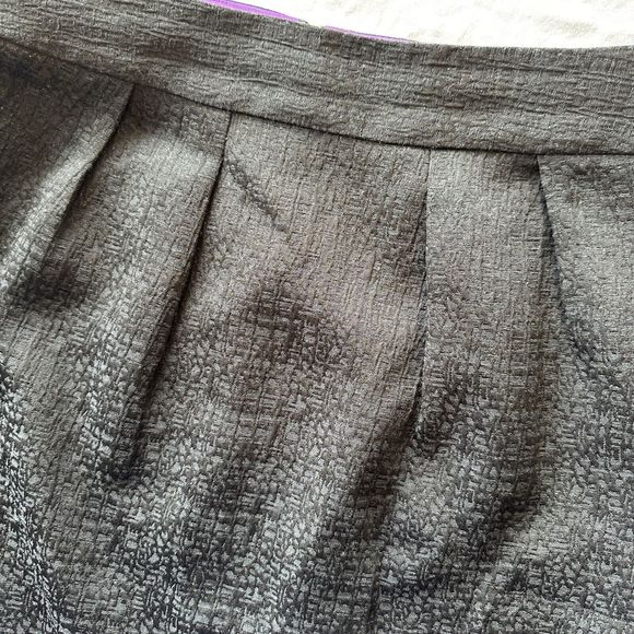 Banana Republic Women’s Pencil Skirt Sz 8‎ Black Metallic Texture Pleated - Picture 2 of 9